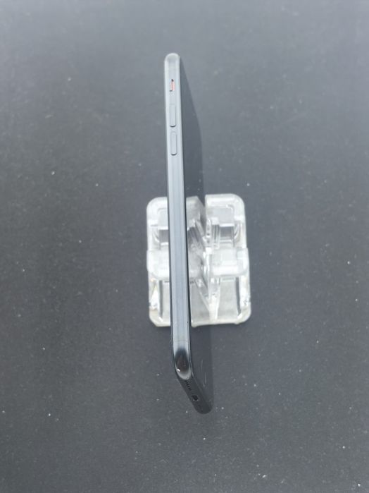 Apple iPhone SE3 64gb ID-yhl666