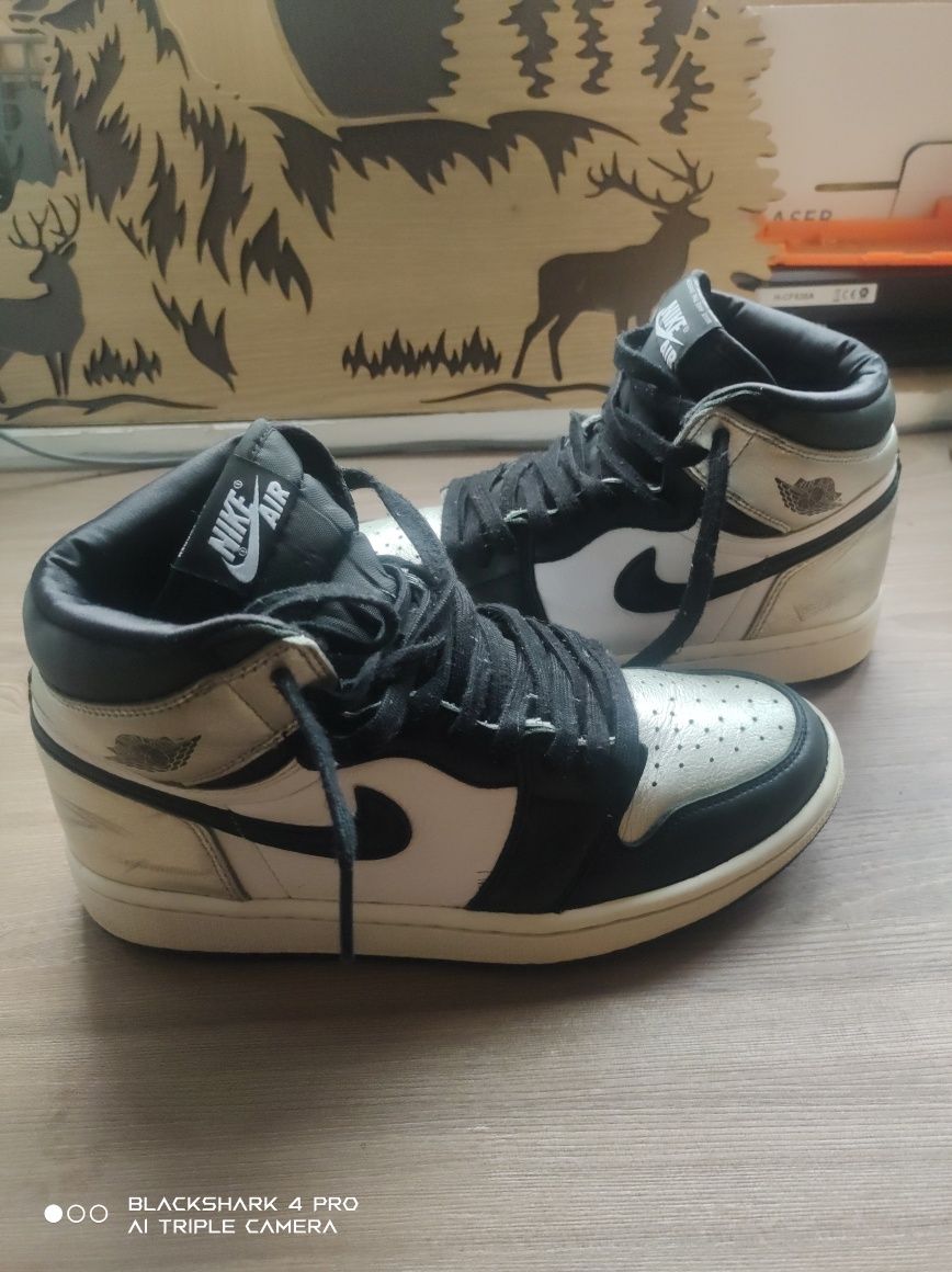 Jordan 1 High "Silver Toe"