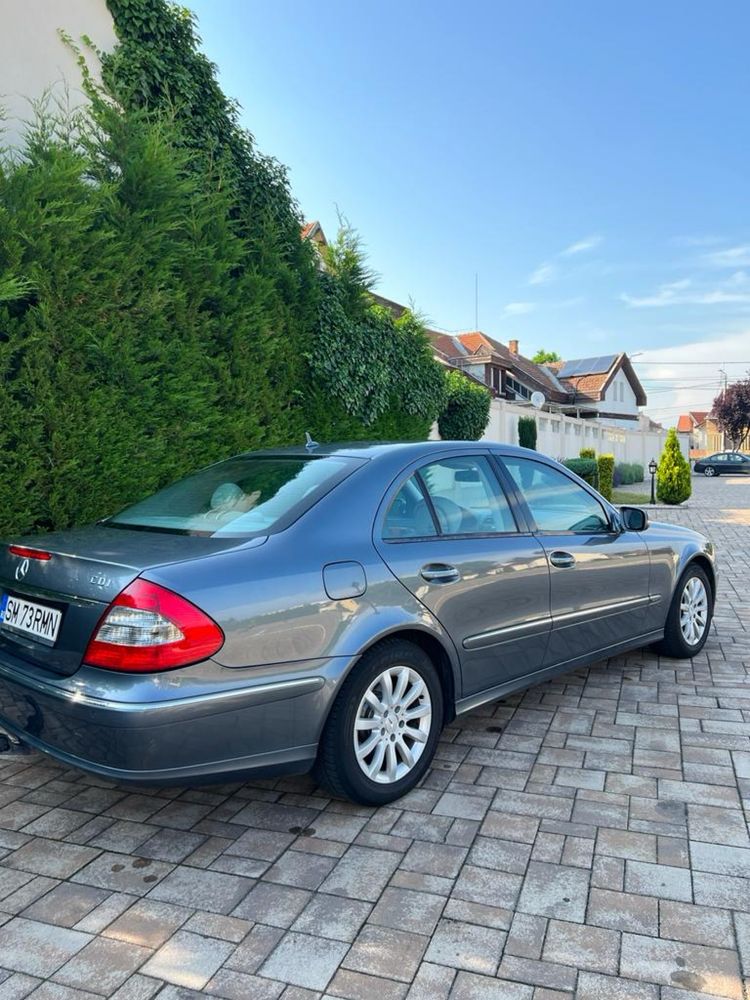 Mercedes-Benz E220 CDI/W 211