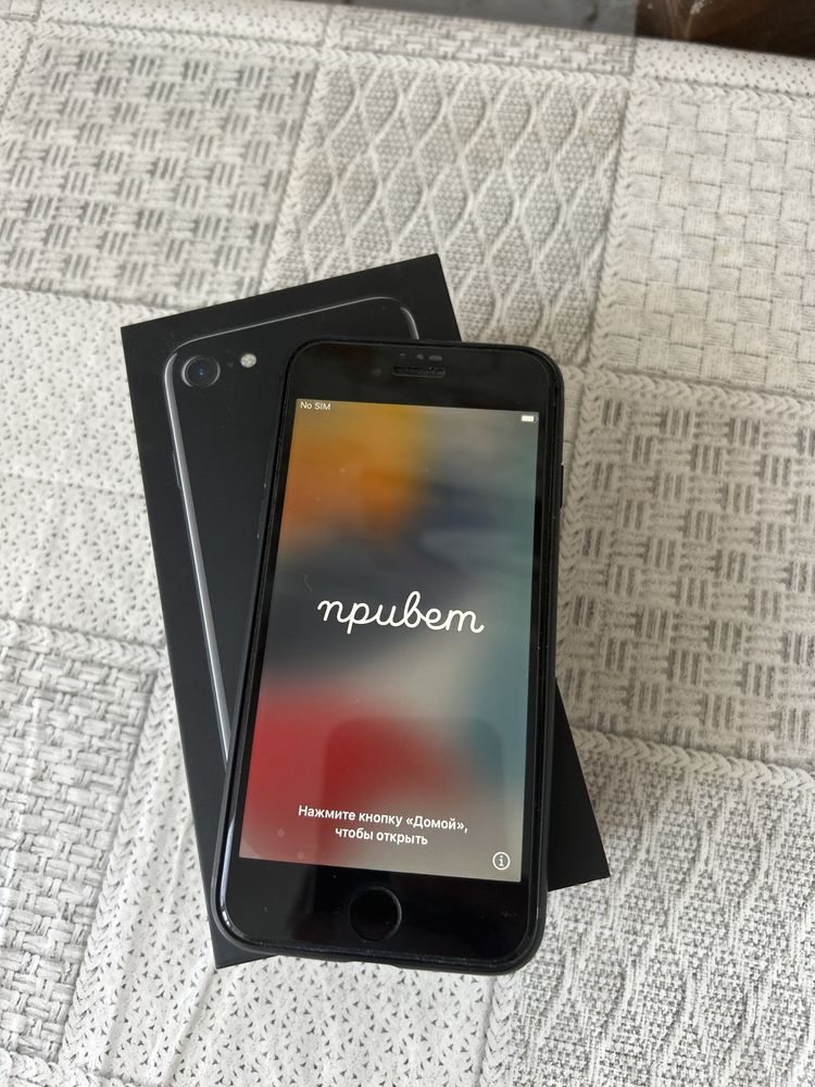 Продам iPhone 7, Jet Black, 128Gb