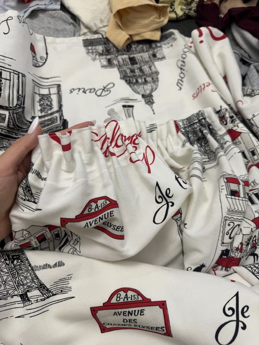 Draperii cu model Paris