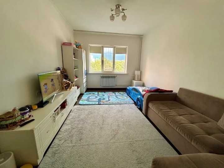 Продается 1-комнатная квартира на мкр. Сайран