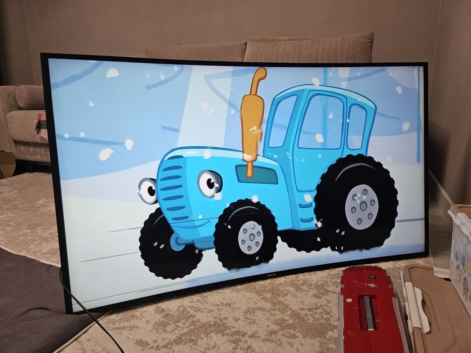 Телевизор Samsung smart 140 см