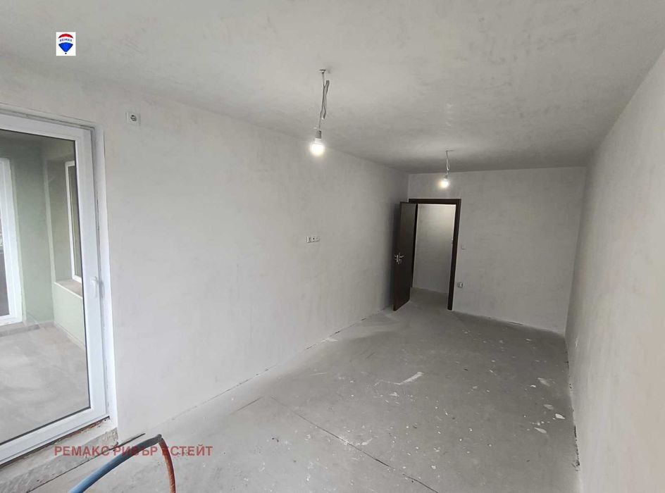 Продава се Тристаен апартамент в Русе, Център - 102 кв.м за 1588 €/кв.м - Снимка #11