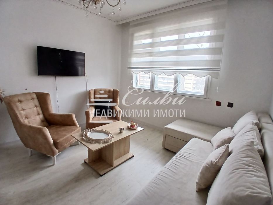 Тристаен ТУХЛЕН апартамент в района на хотел Шумен!