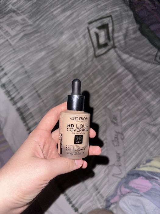 Тоналка Catrice оригинал