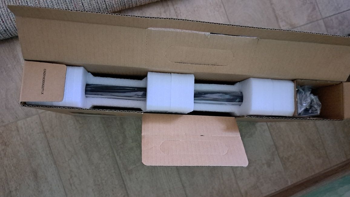 Laptop Lenovo V15 G4 IRU