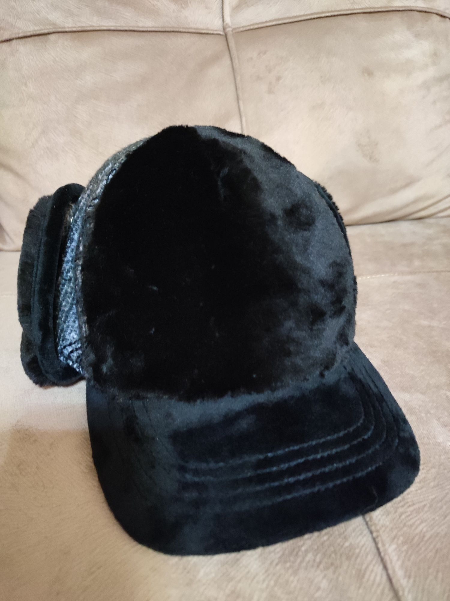 Продам шапку-ушанку зима