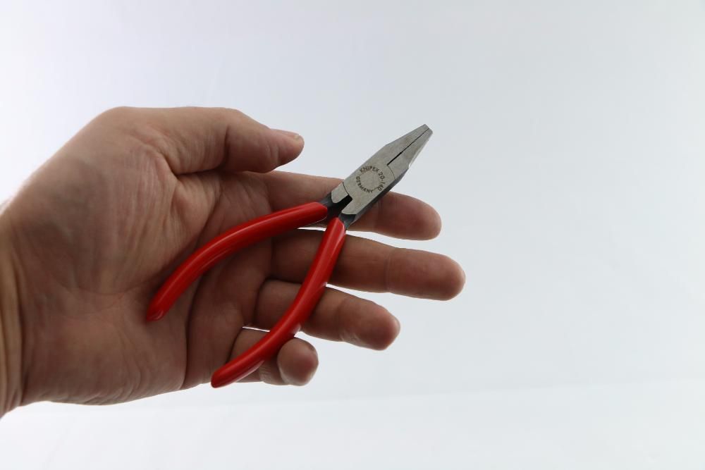 Knipex клещи с плоска човка 140мм, Германия