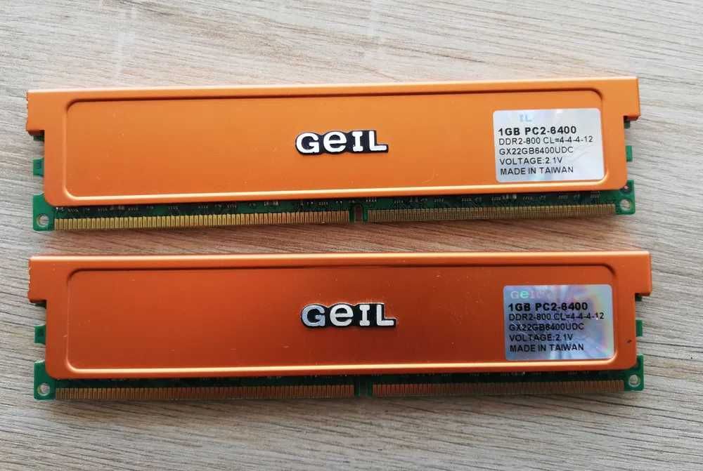 Kit Memorie RAM DDR2 GEIL 800mhz PC6400 CL4 2x1GB  si alte memorii