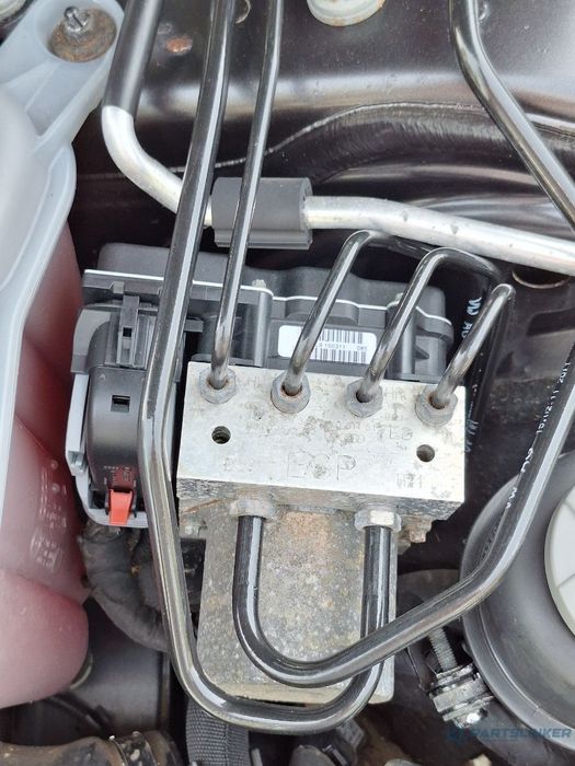 Pompa ABS AUDI A4 B8 2007 - 2015  BOSCH 0265236348 8K0614517ED / 8K0907379BF