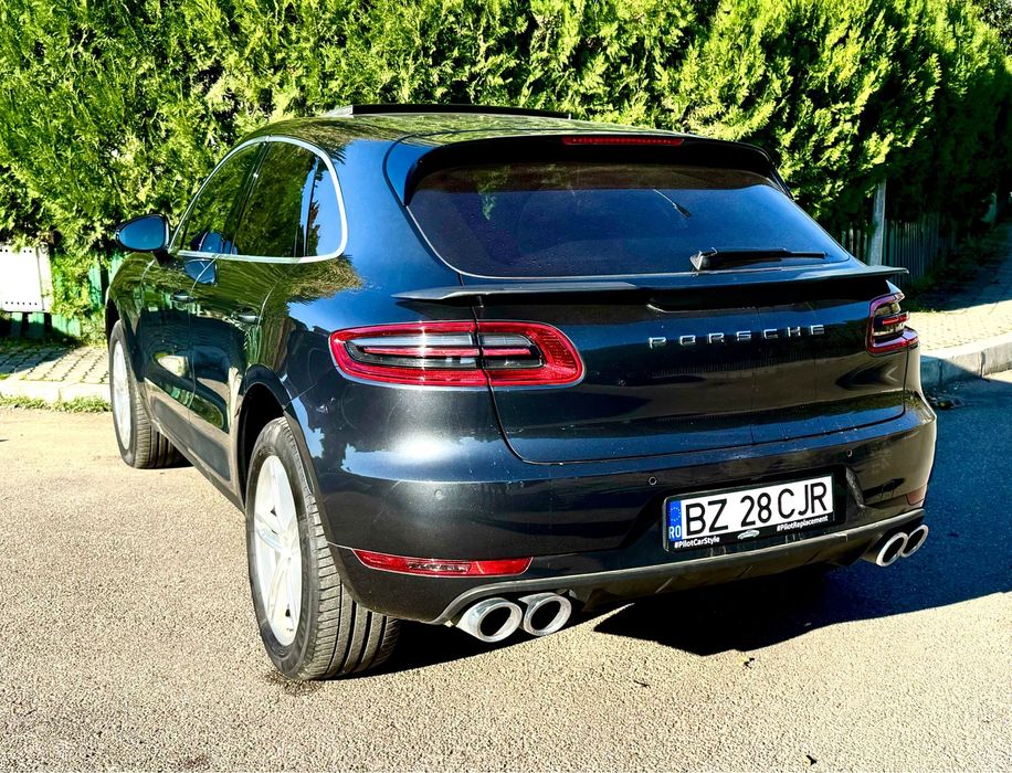 Porsche Macan S, varianta full options, masina de familie
