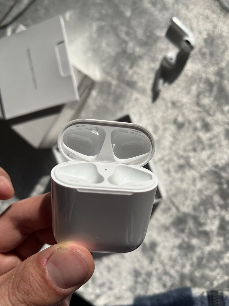 Airpods 2 оригинал