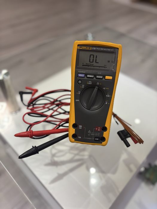 Multimetru Fluke 179