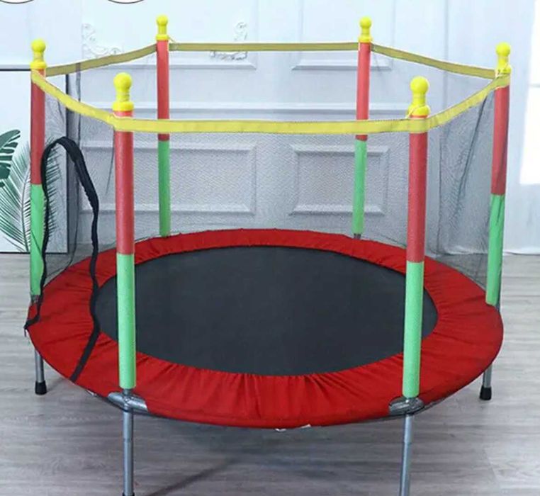 Продавам батут за скачане