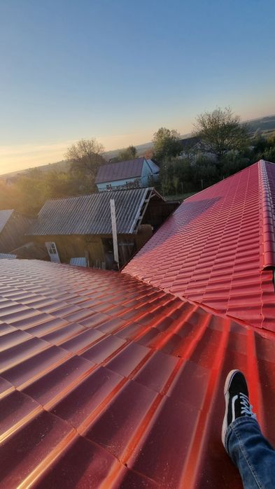 Acoperisuri complete montatori acoperisuri complete reparații urgente