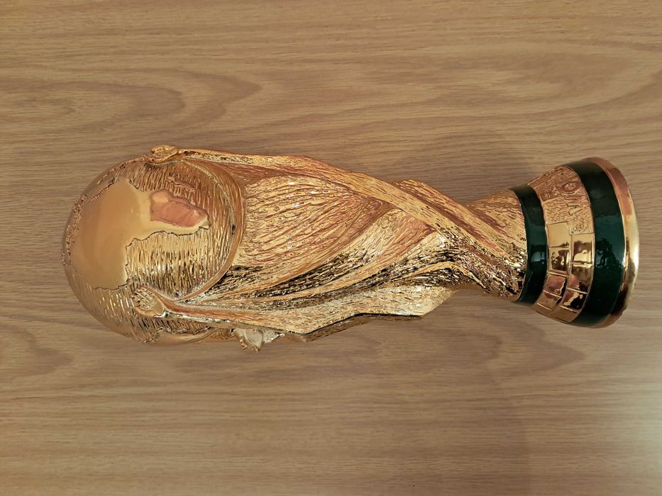 продавам трофей купа световнo първенство пo футбол