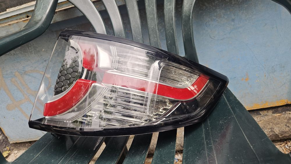 Външен Десен Стоп за Land Rover Discovery Sport L550