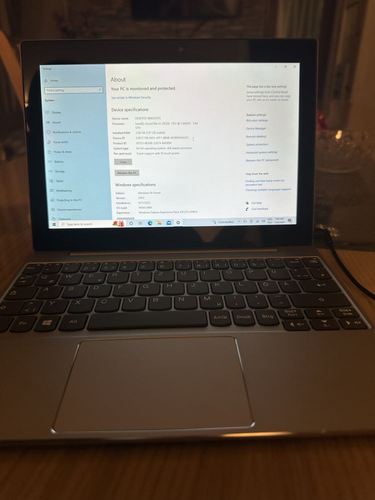 Pachet MacBook Pro + Lenovo ThingPad 2-in-1 !