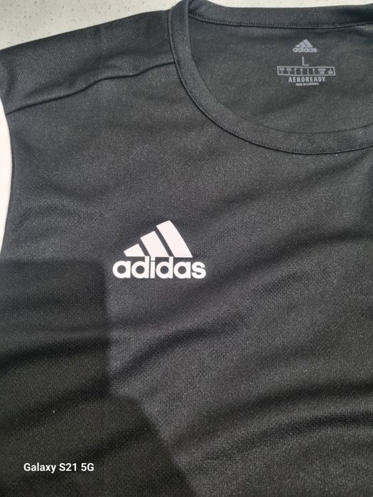 Тениска ADIDAS нова!
