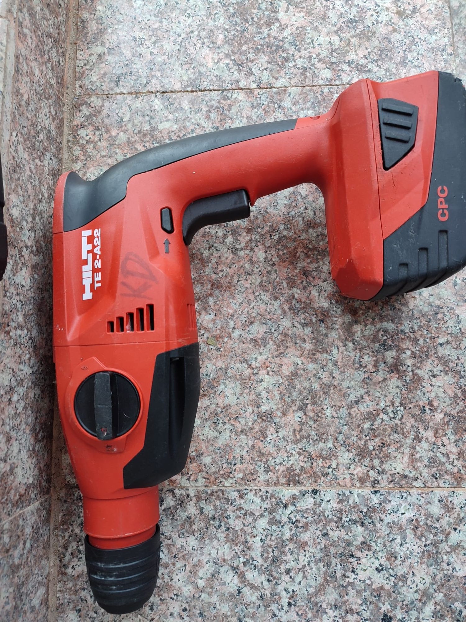 Hilti rotopercutor -bormasina pe acumulatori