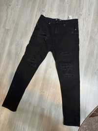 Blugi skinny bershka