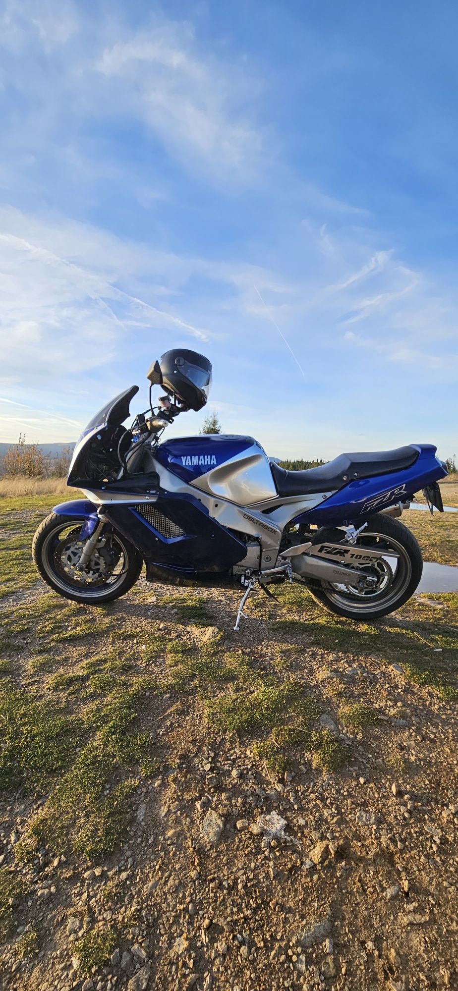 Yamaha FZR 1000 cmc