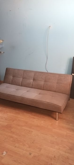 Canapea extensibila 3 locuri