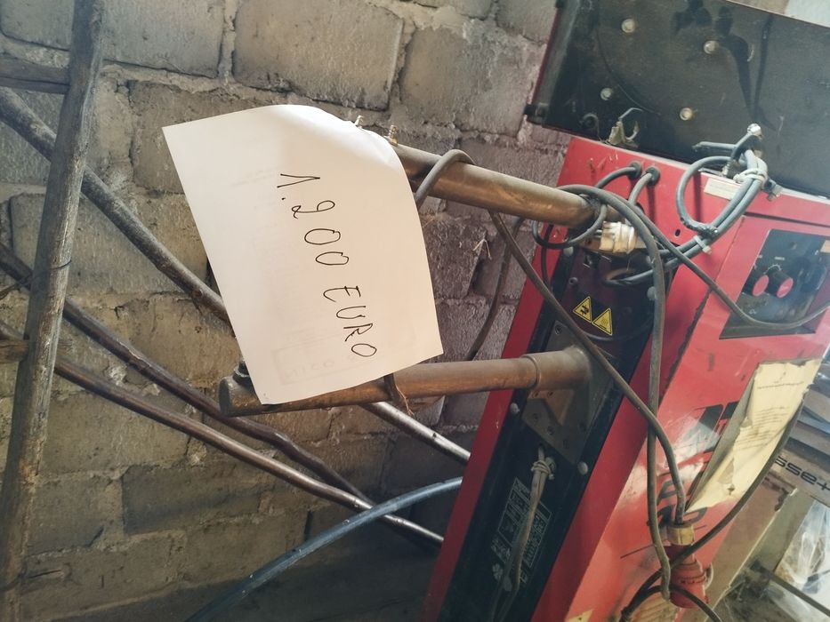 Utilaje prelucrat coșuri de fum și tubulatură ventilatie!