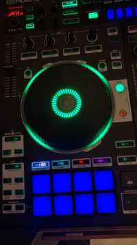 Roland       DJ 808