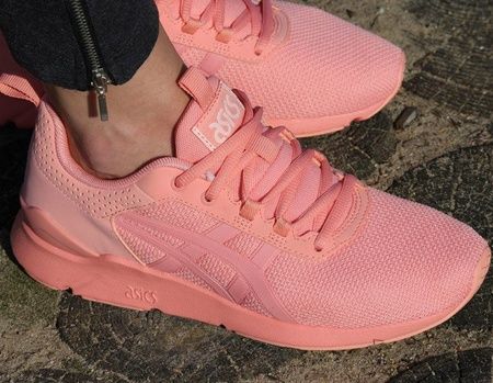 Страхотни Asics Peach runner 40, 5