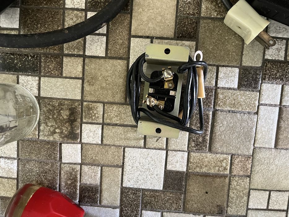 Ръчен електрически компресор МУСТАНГ