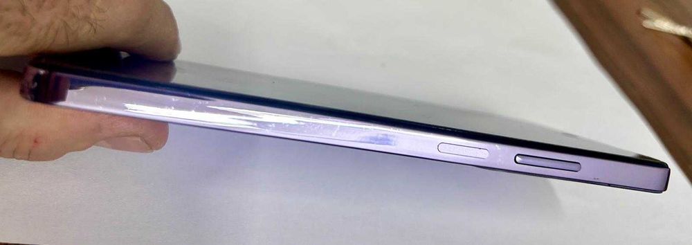 Oppo A80 5g 256 gb/8+4 gb ram culoare deosebita