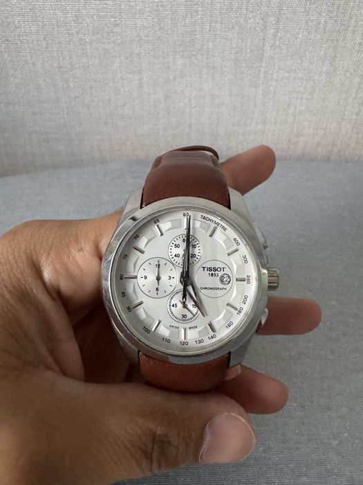 Часы Tissot кварцевые