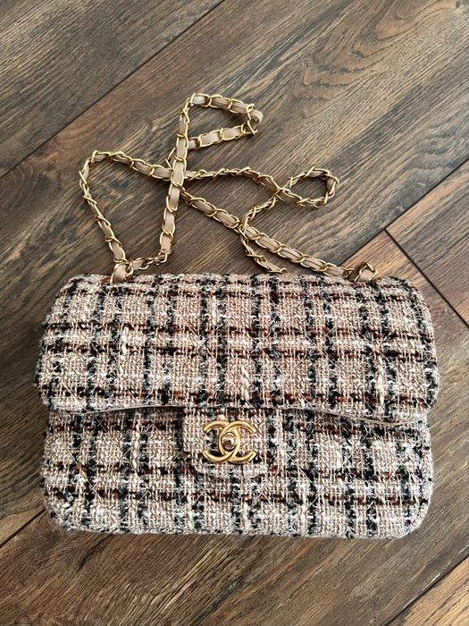 Чанта букле в неутрално бежово Chanel