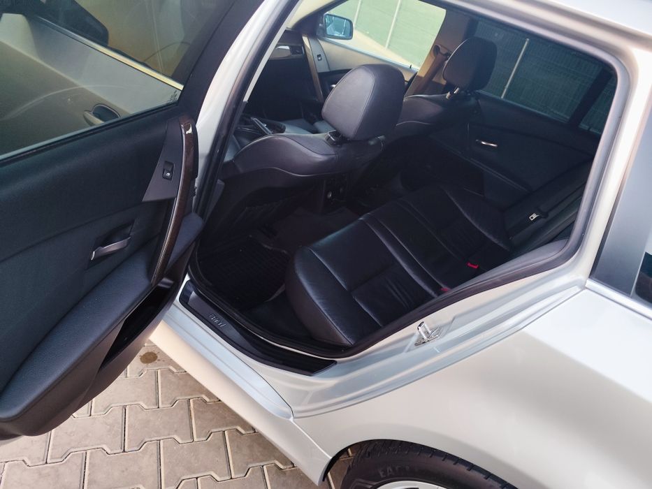BMW E61 525D 177CP M Paket,Proprietar,Revizii la zi, întreținută