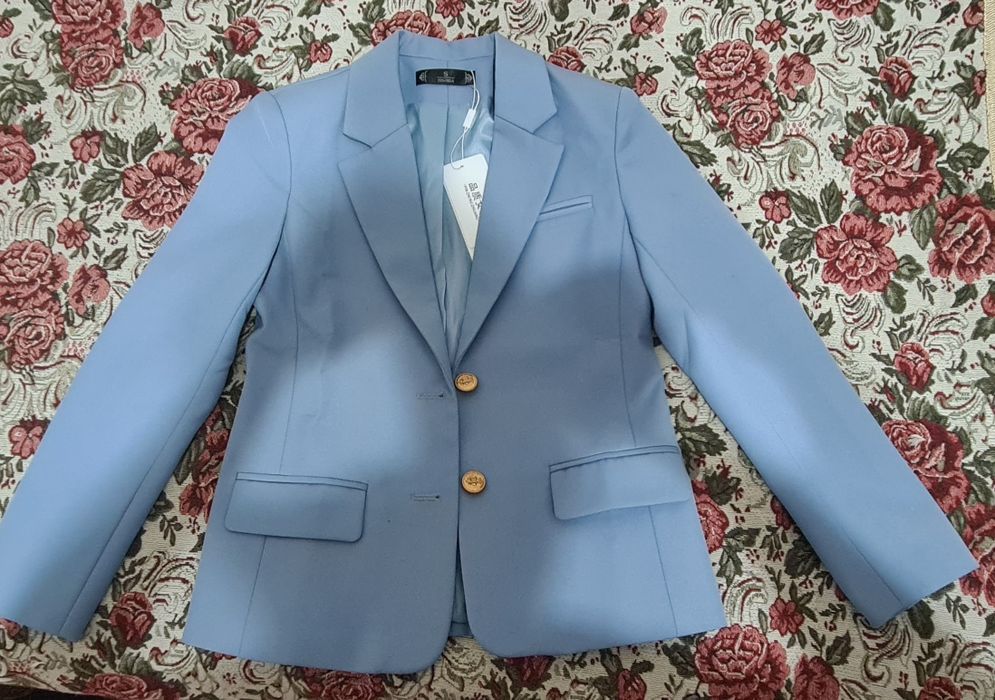 Продается пиджак женский