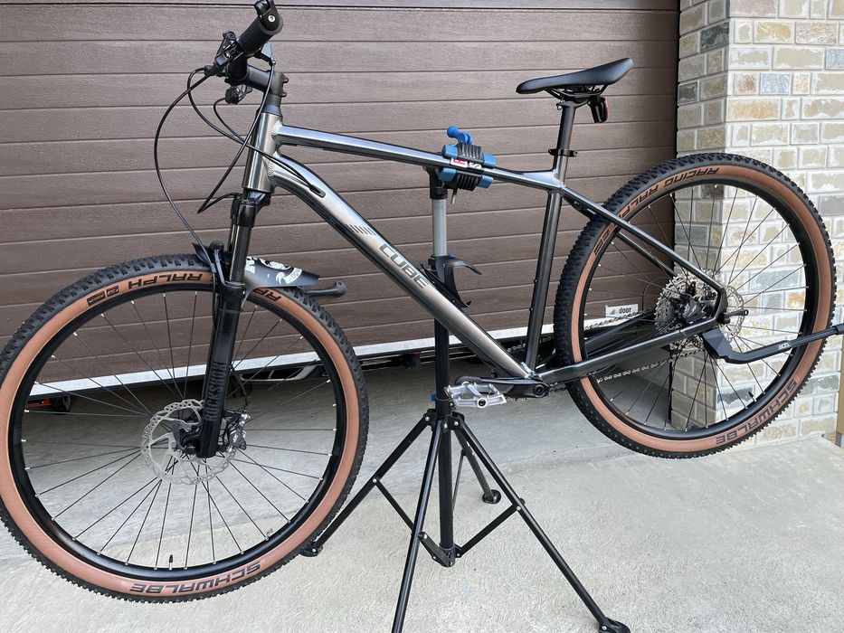 Vând Bicicletă Cube Reacțion XT Model 2025 Nouă cu acte .