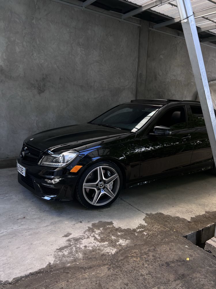 Мерседес w204 c550