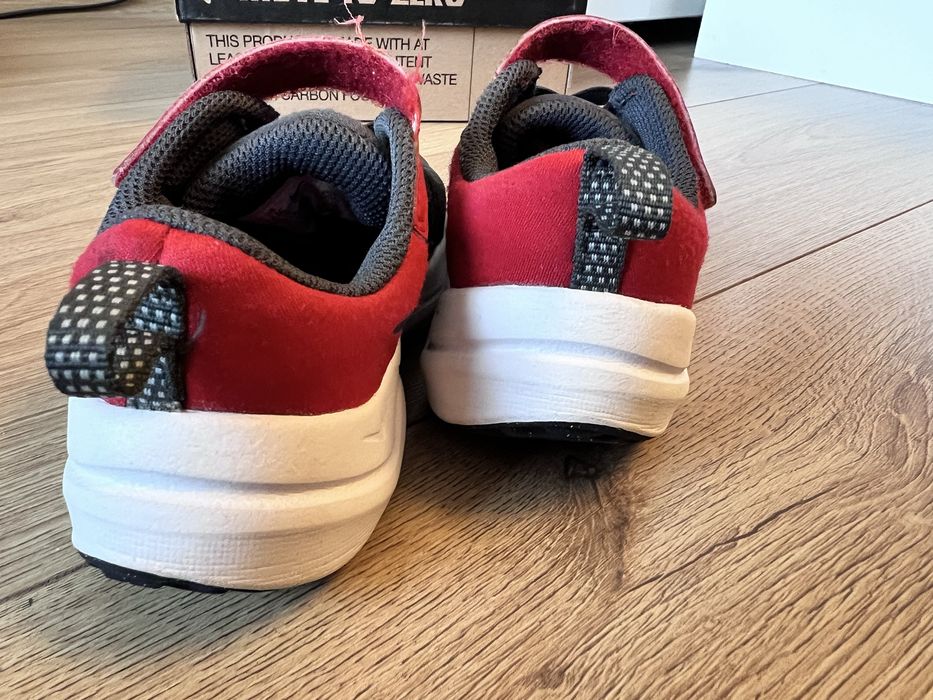 Маратонки за момче Nike 28 номер