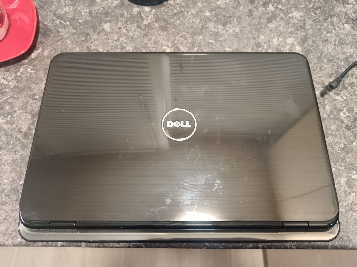 Лаптоп Dell Inspiron