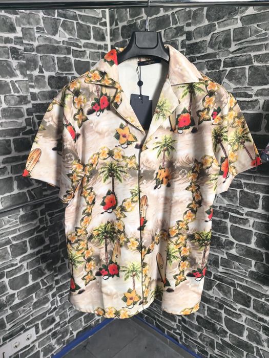 Luis Viton летен екип