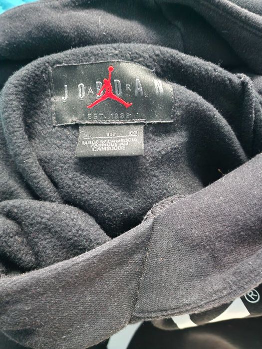 Продавам 3 броя суичъри