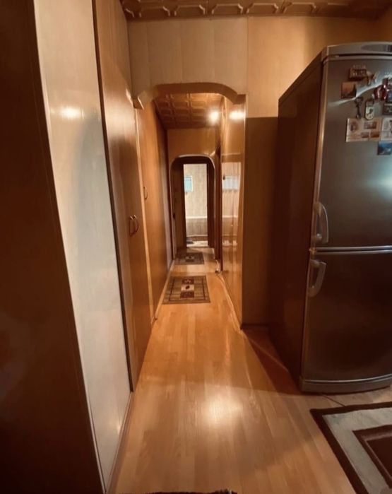 Vând în rate apartament 3 camere, zona Distrigaz!