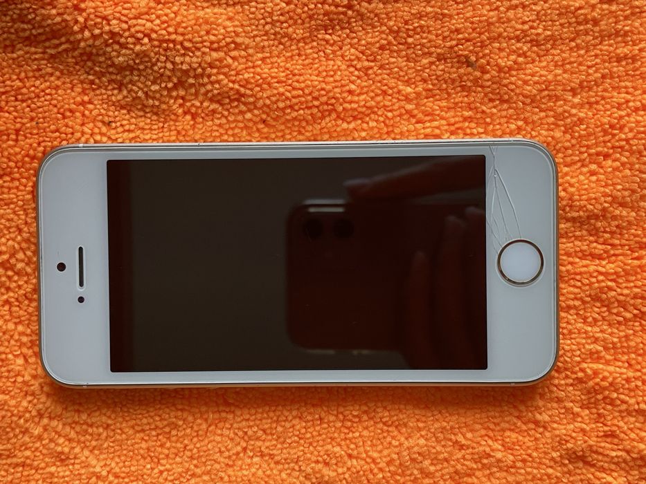 Telefon Iphone SE