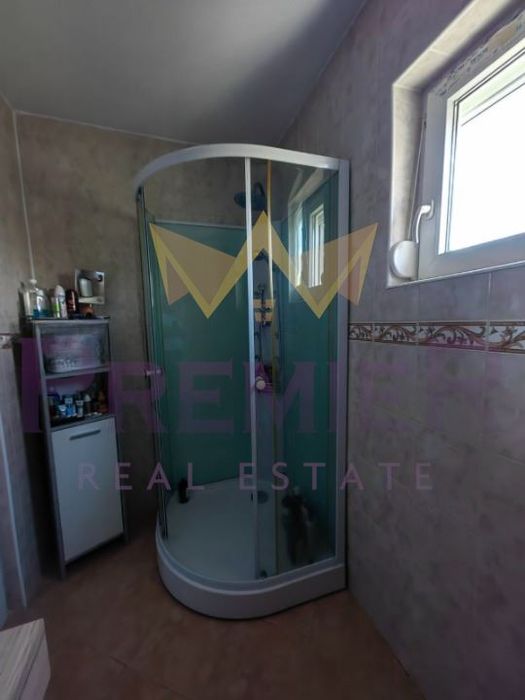 Къща в Бургас, област-с.Крушевец площ 136 цена 181000