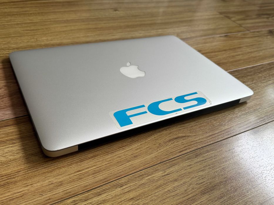 MacBook Air 13 2014`Core i5-4260U/128GB SSD/4GB RAM