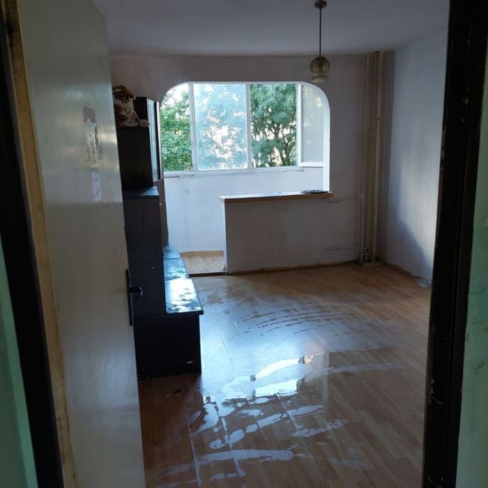 Продава се Тристаен апартамент в София, Света Троица - 120 кв.м за 1542 €/кв.м - Снимка #2