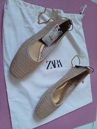 Елегантни дамски обувки тип балеринки, Zara, 37 и черни остри обувки М