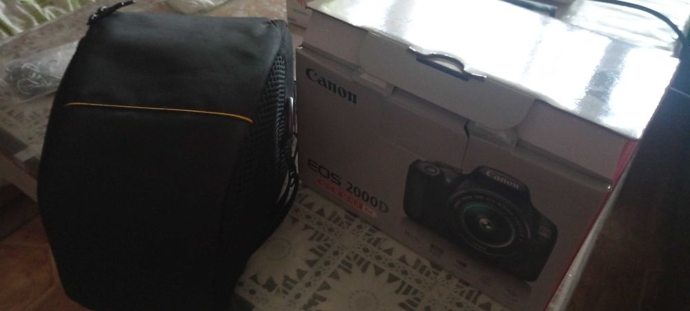 Фотоапарат Канон  с чантичка